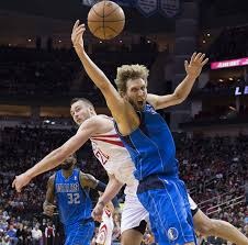 21点变种：单副牌与多副牌的策略差异。（黑杰克变体：单副牌与多副牌策略差异对比）